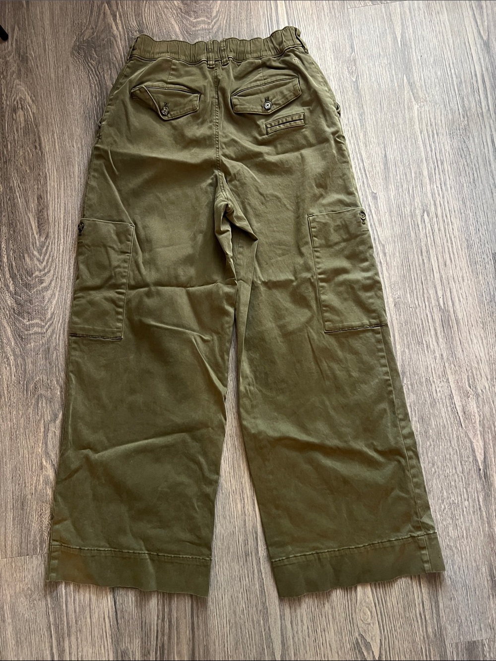 Pilcro Pleated Wide-Leg Cargo Pants Army Green Size Small - Picture 8 of 14
